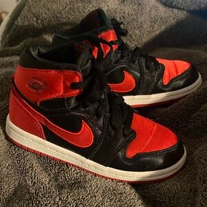 Jordan 1 high OG Satin breds